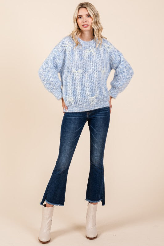 Melina | Heavy knit sweater with bow embroidery