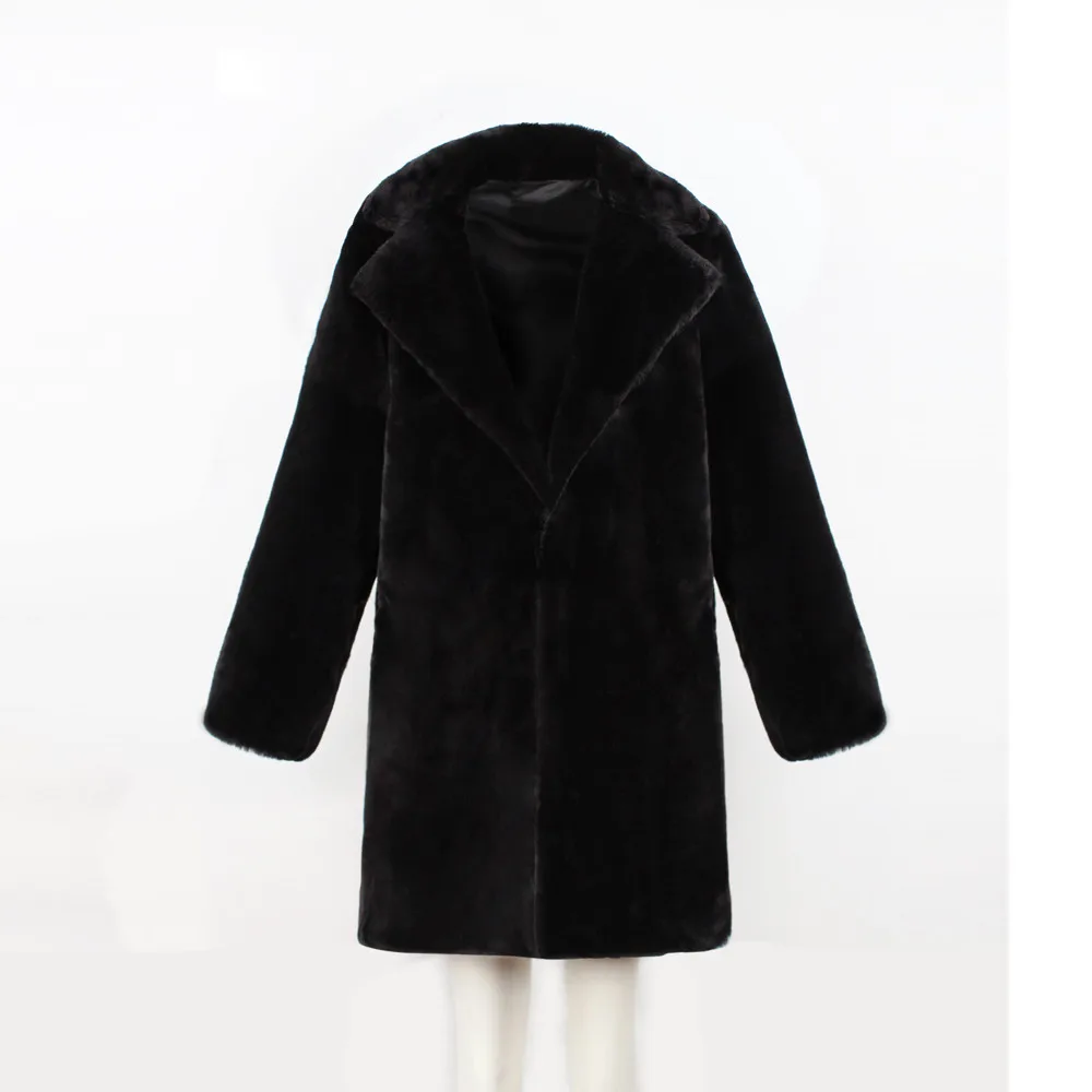 Ursula® | Modern and minimalist winter garment.