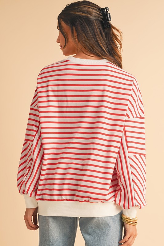 Cecilia | Loose sweatshirt with low shoulders and a crew neck