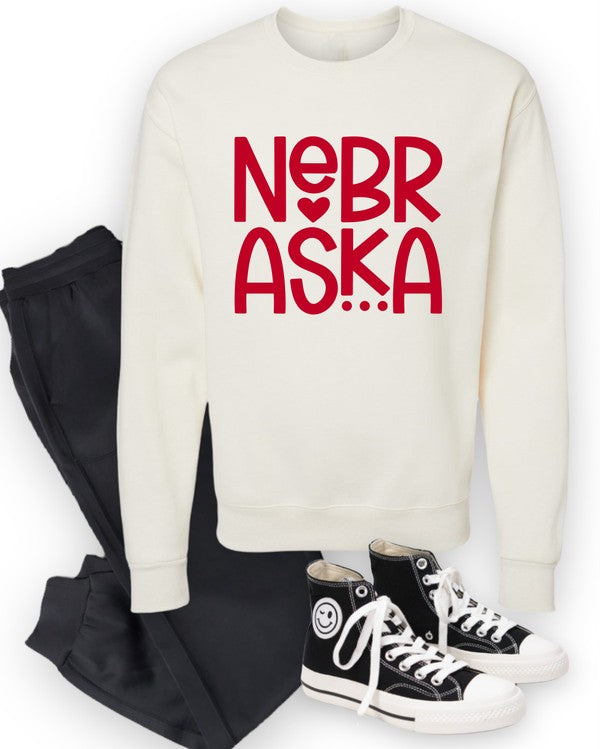 Nadine | Nebraska Cozy Graphic Sweatshirt