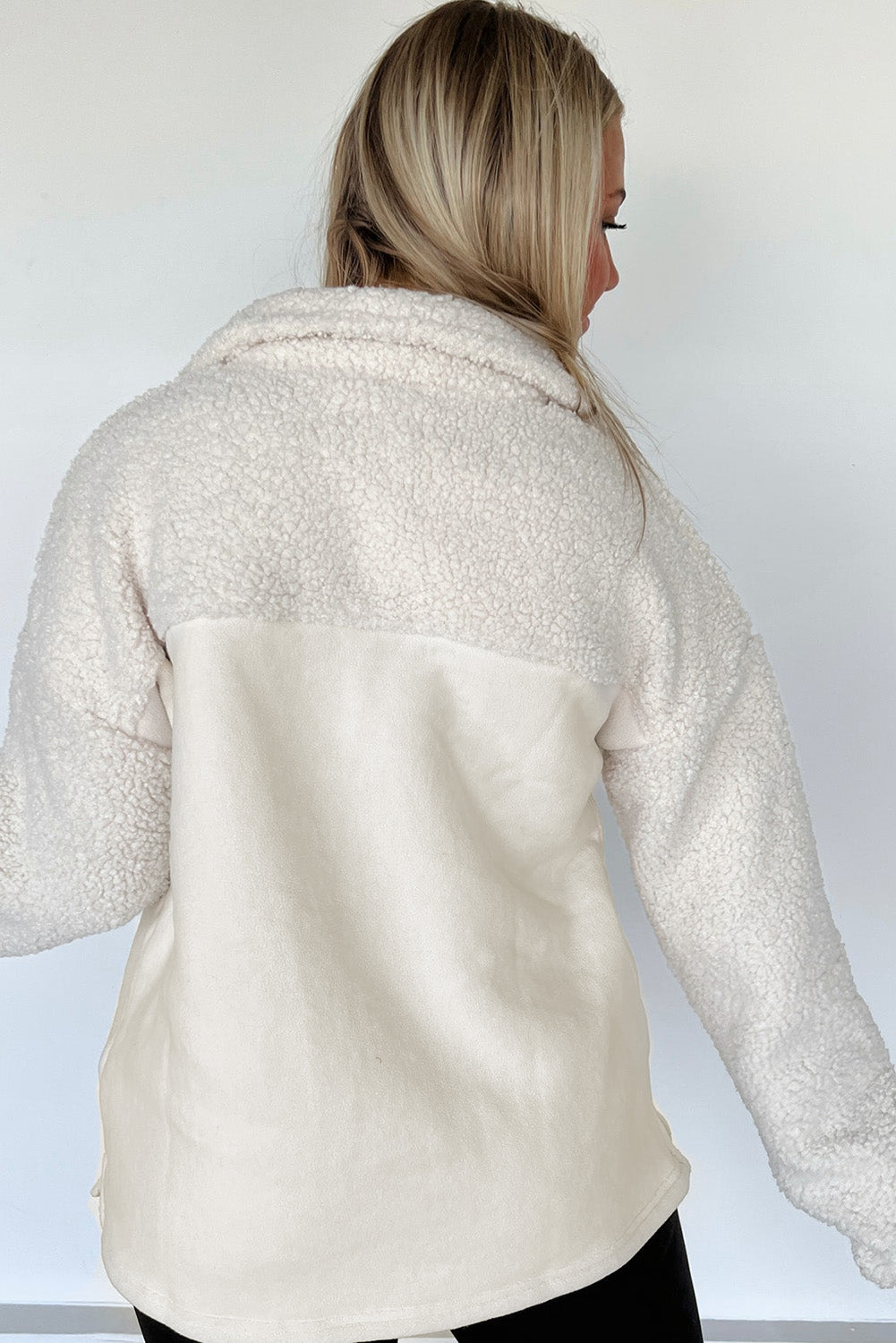 Camila | Fashionable and minimalist winter garment