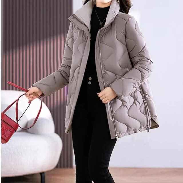 Yara | Elegant and versatile winter garment