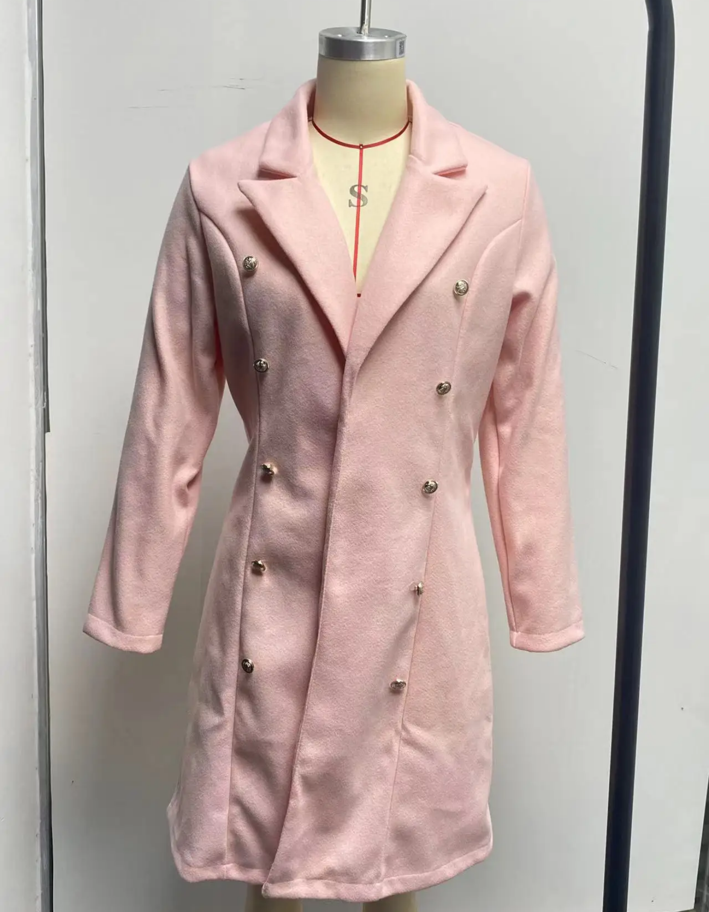 Hilda | Elegant and casual winter garment