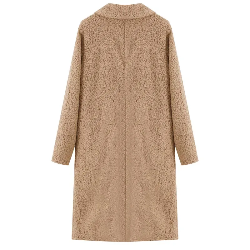 Gertrudis | Effortless and chic winter garment