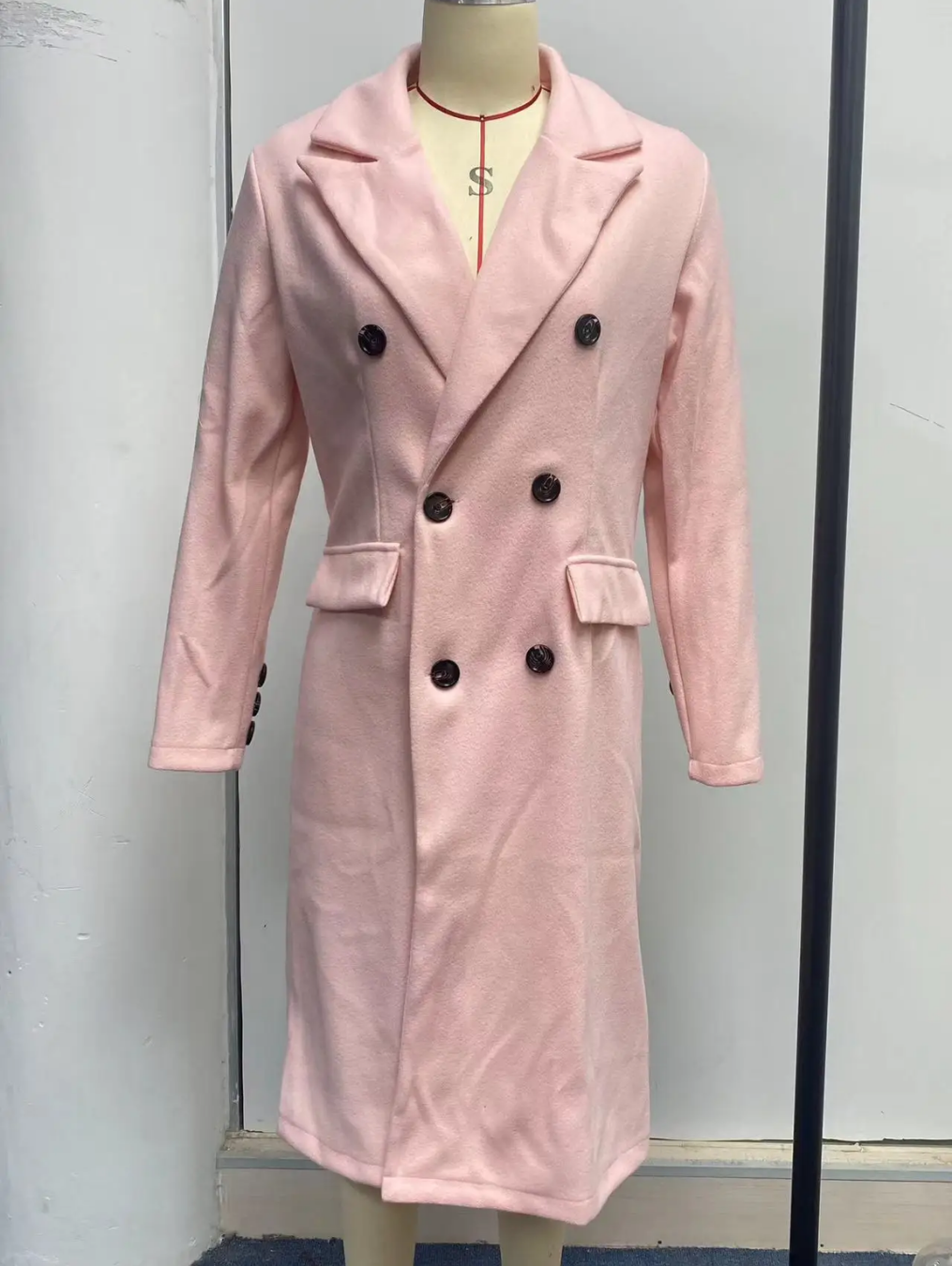 Renata | Casual and effortless winter garment