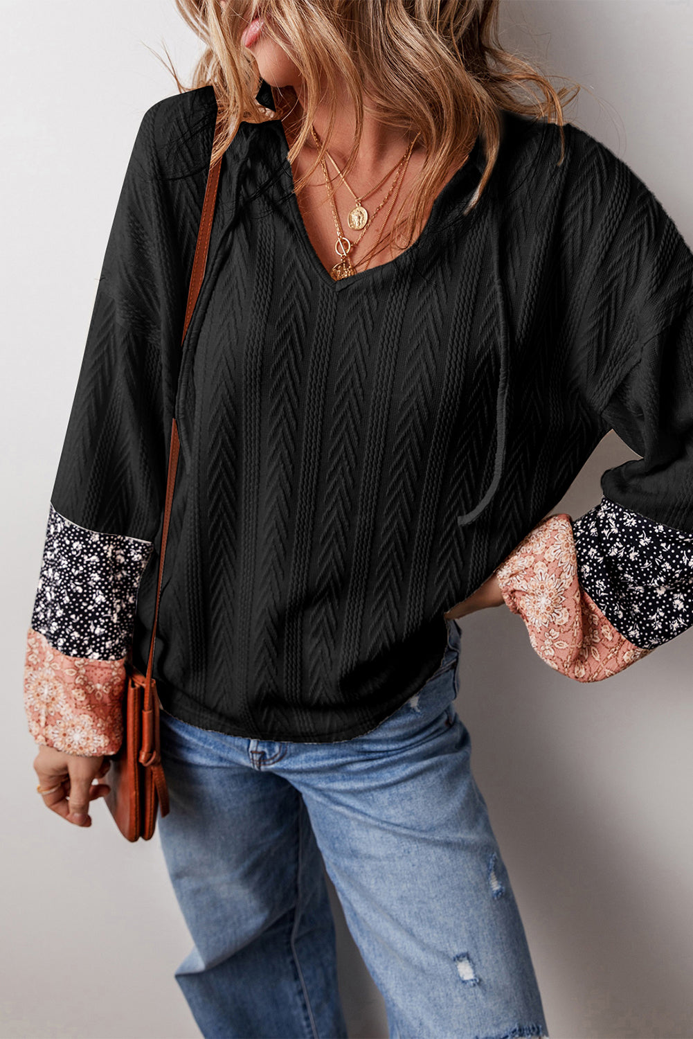 Reina | Casual and relaxed winter blouse.