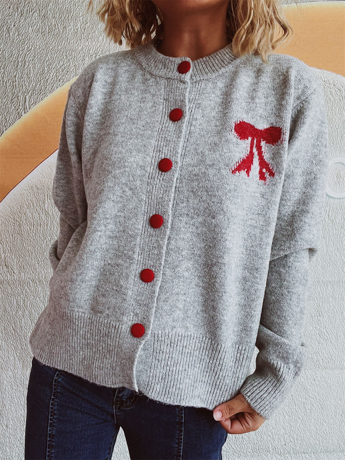 Beate | Long-sleeved cardigan with bow and round neckline and buttons