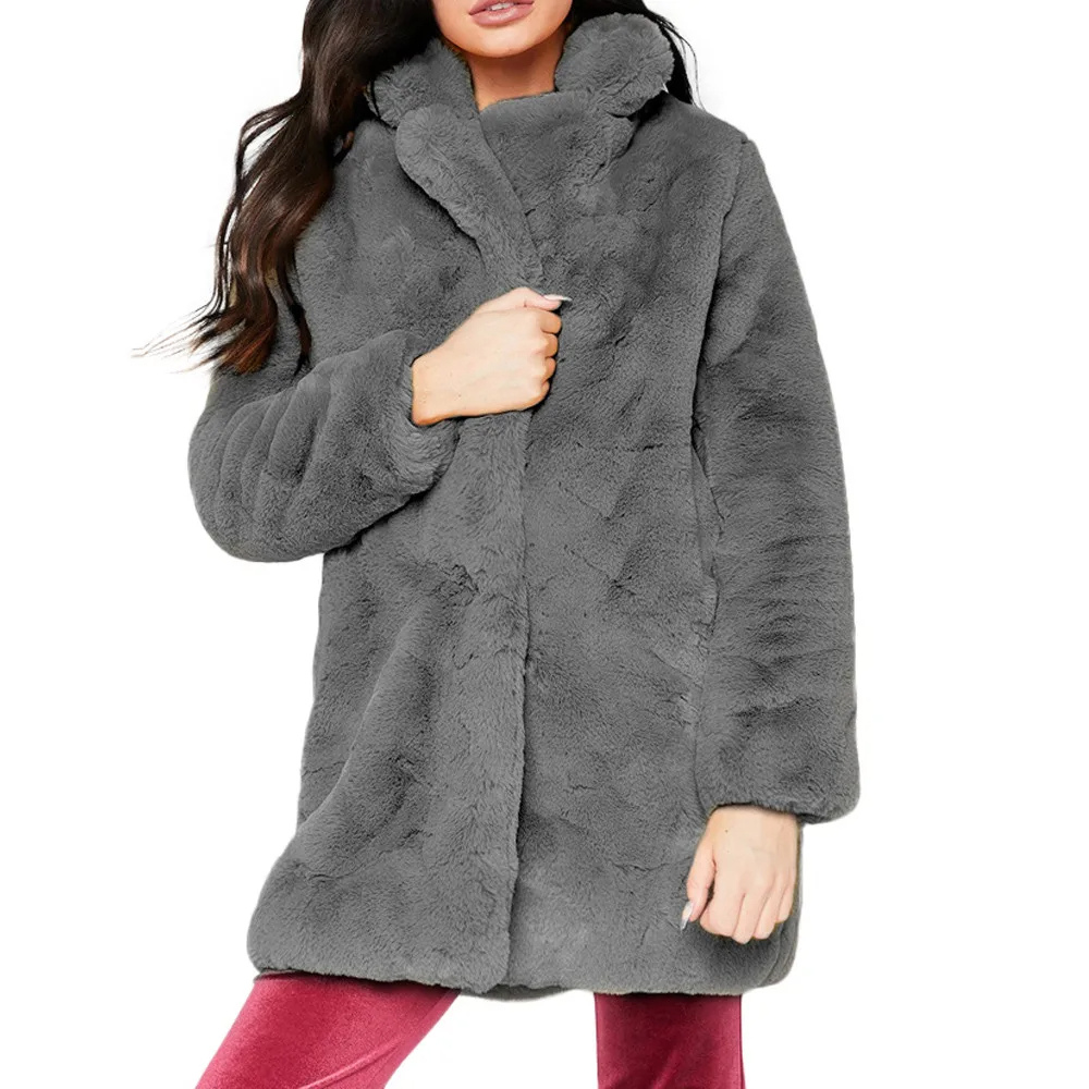 Nina | Fashionable and minimalist winter garment