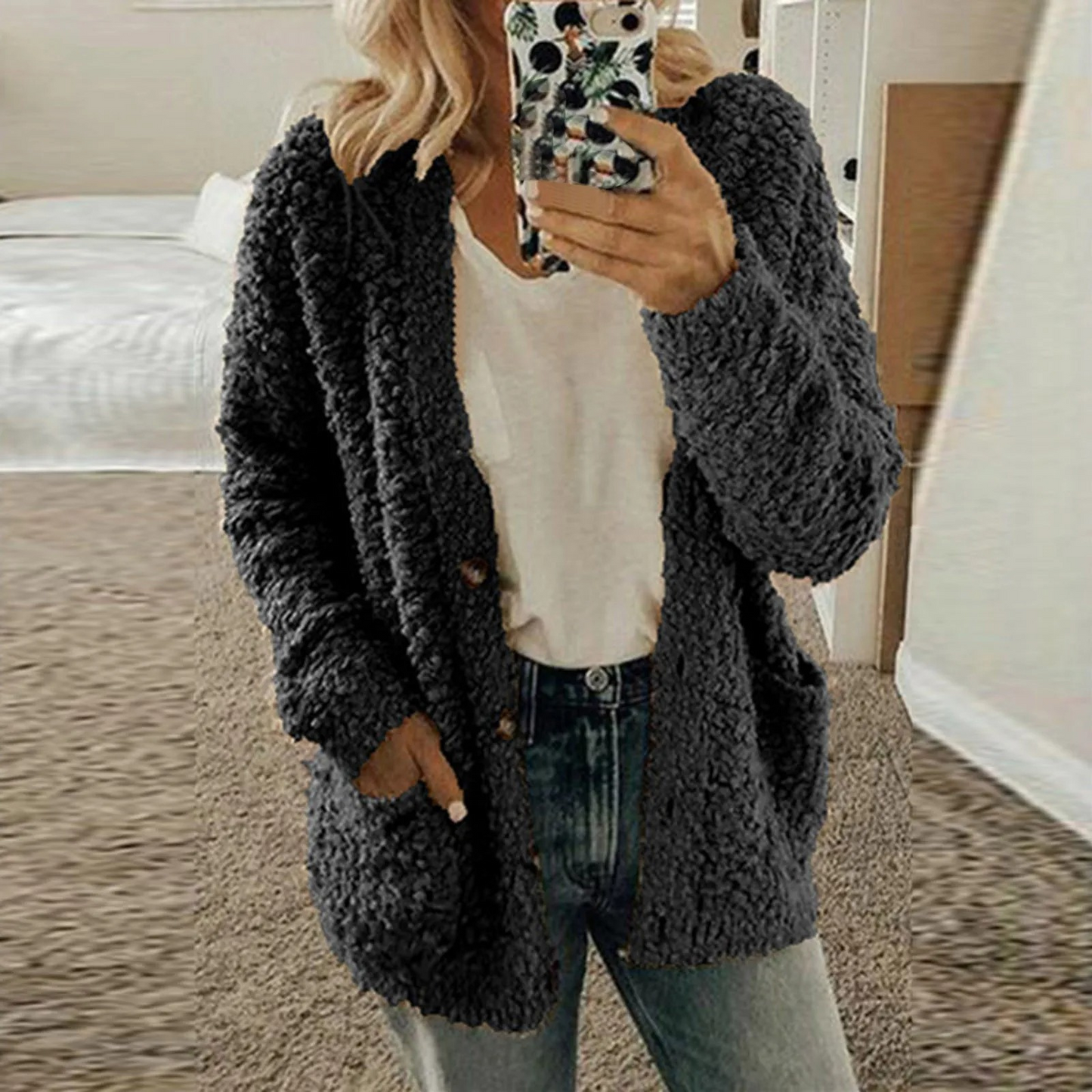 Vilma | Stylish and casual winter cardigan.