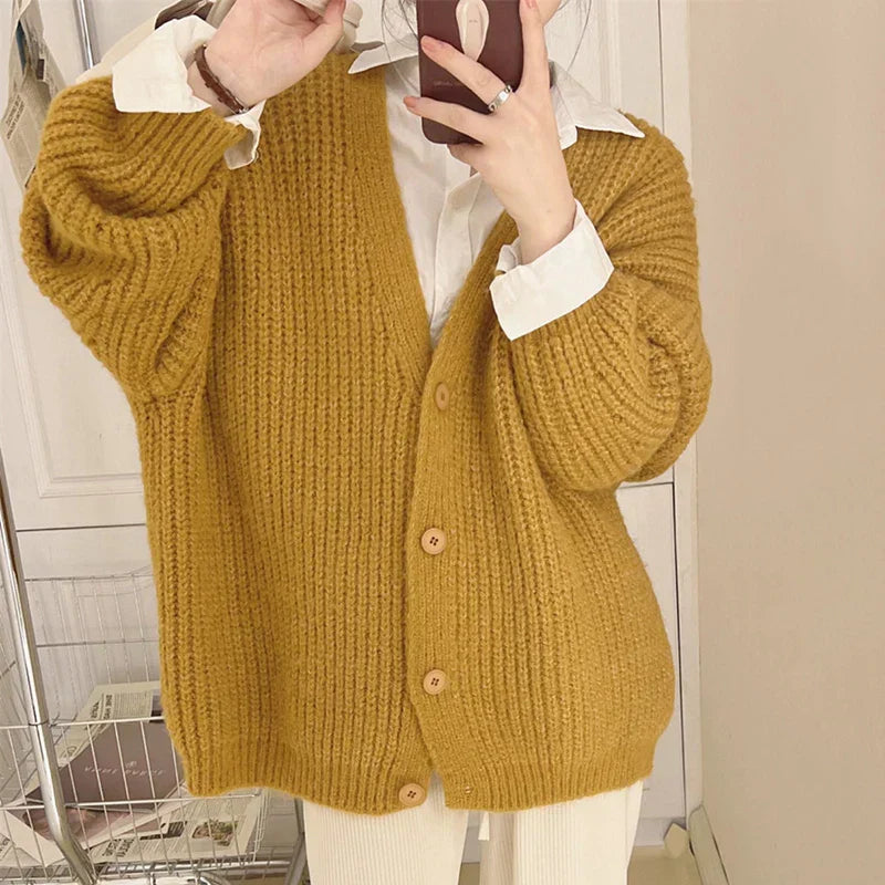 Nancy| Casual and comfortable winter cardigan