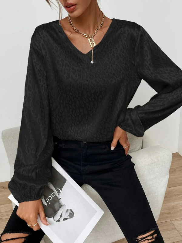 Logan® | Loose Long Sleeve V Neck Leopard Print Blouse