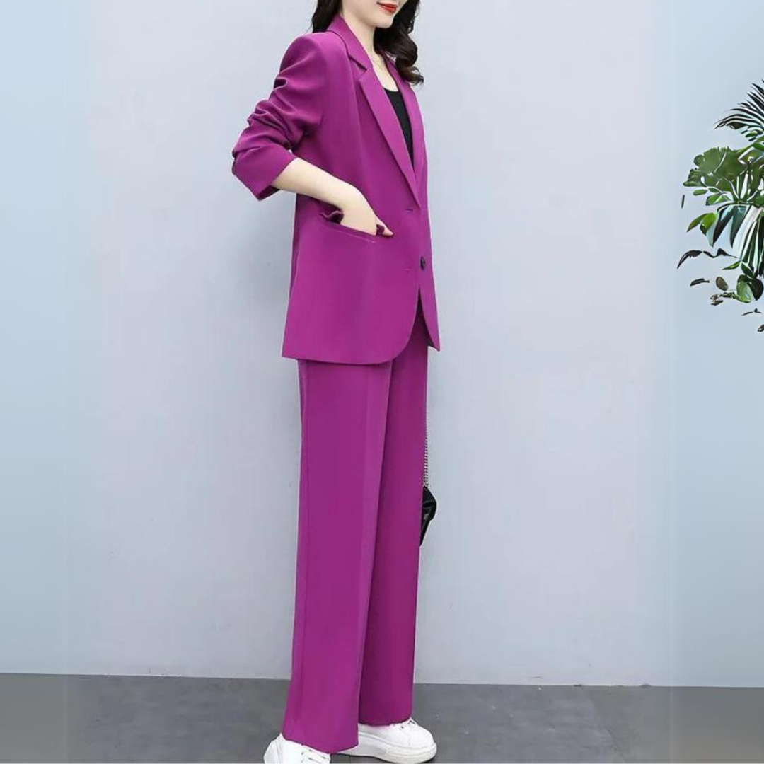 Laura | Elegant women's suit