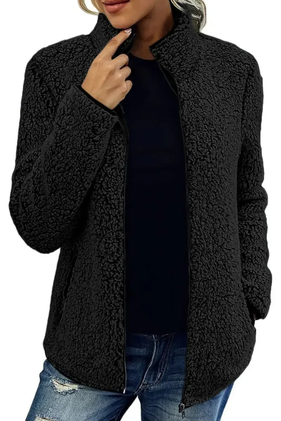 Cecilia | Relaxed and timeless winter garment