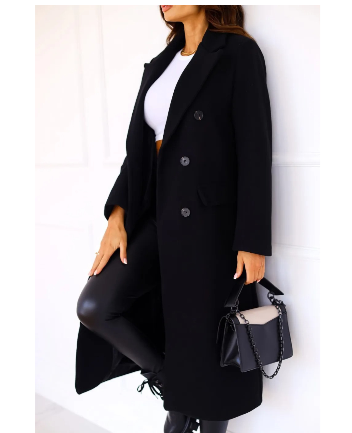 Rafaela | Classic and comfortable winter garment.