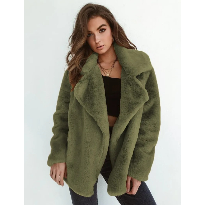 Maricela | Fashionable and minimalist winter garment