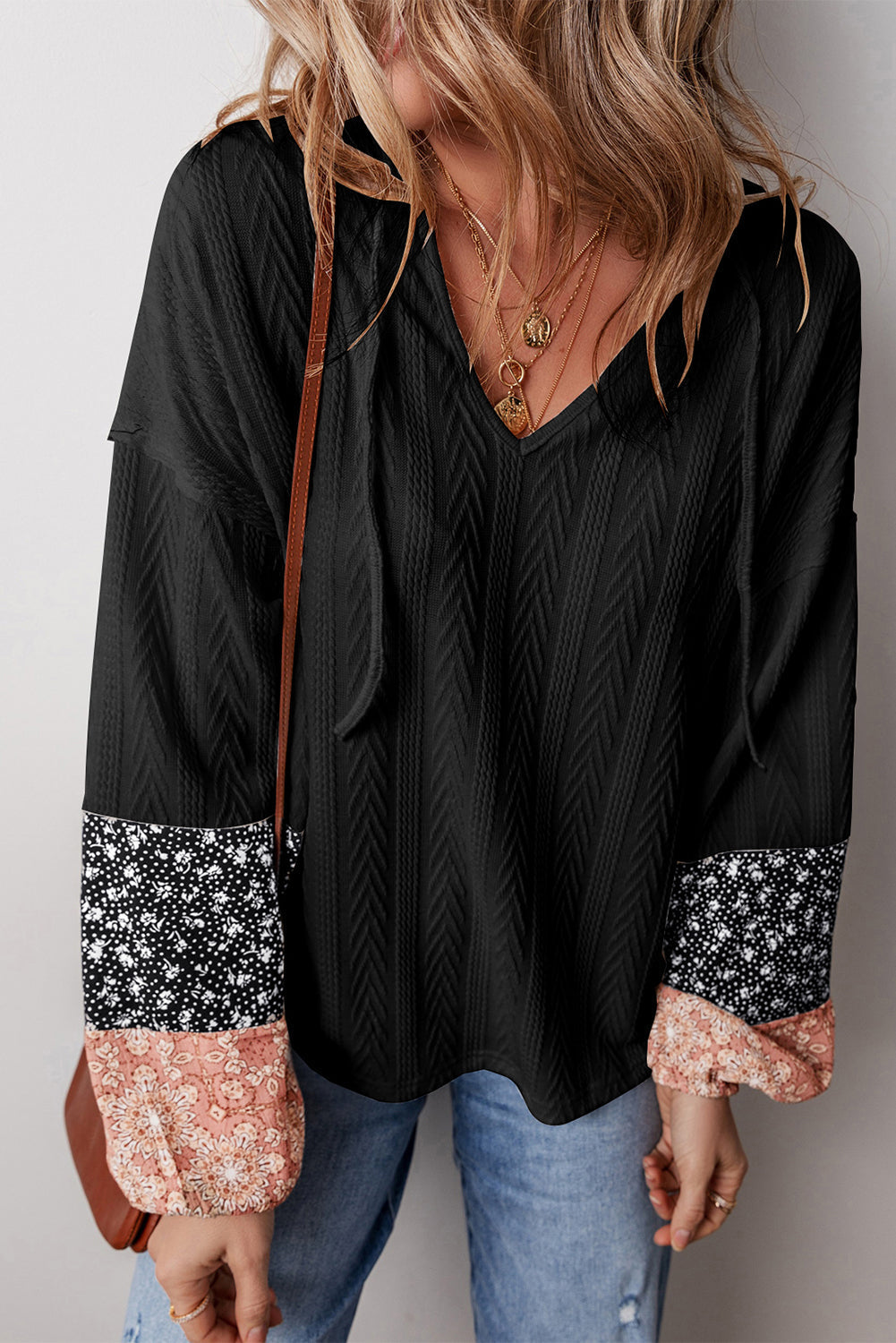 Reina | Casual and relaxed winter blouse.