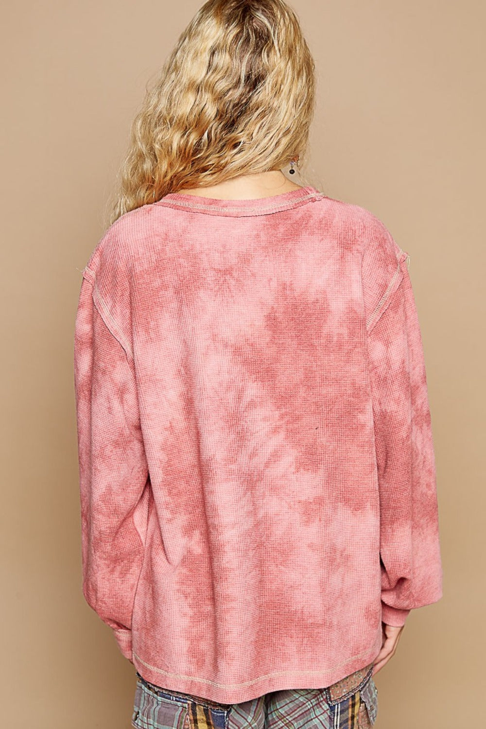 Vanja | Washed star patch with studded top