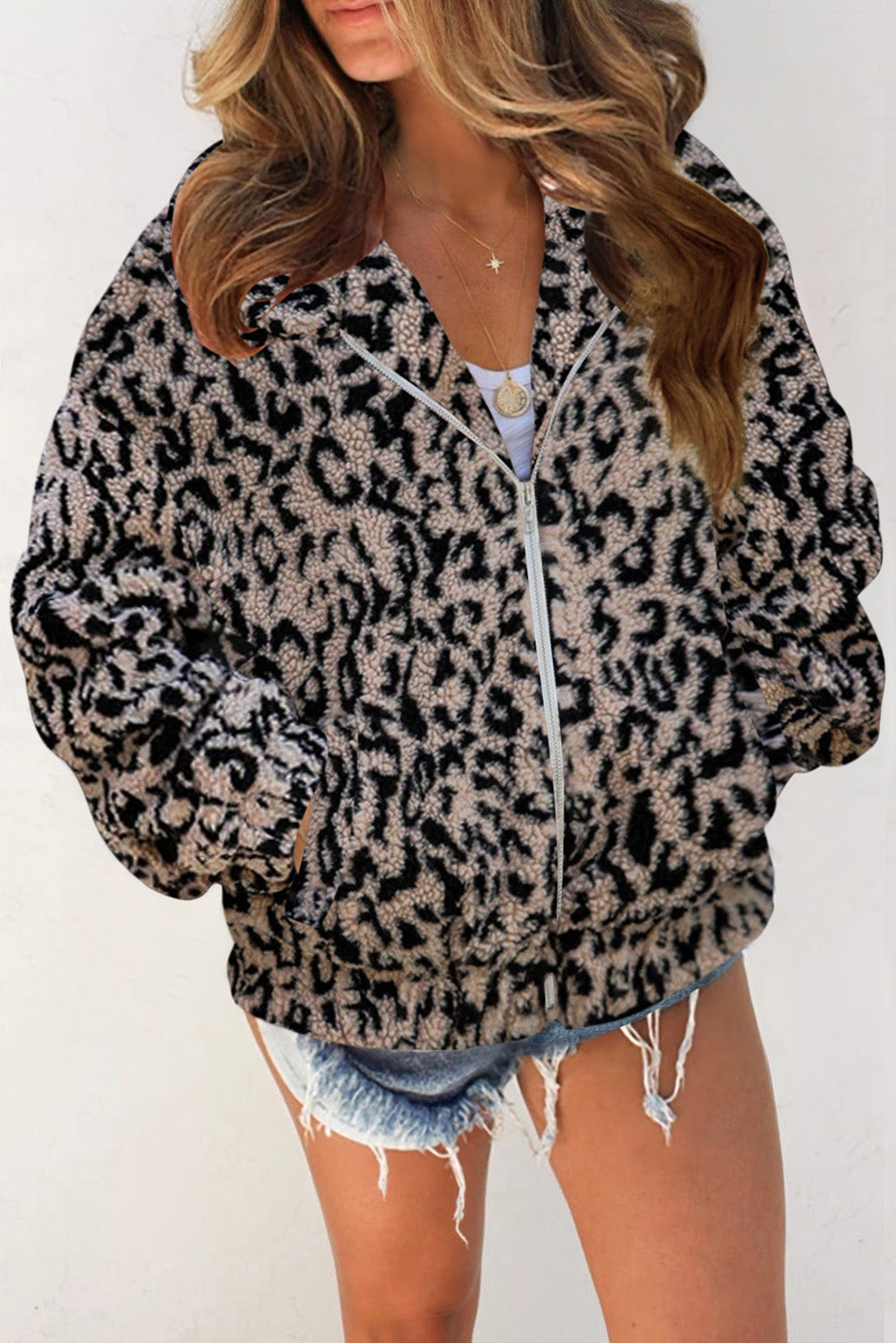 Claudia | Fashionable and minimalist winter jacket