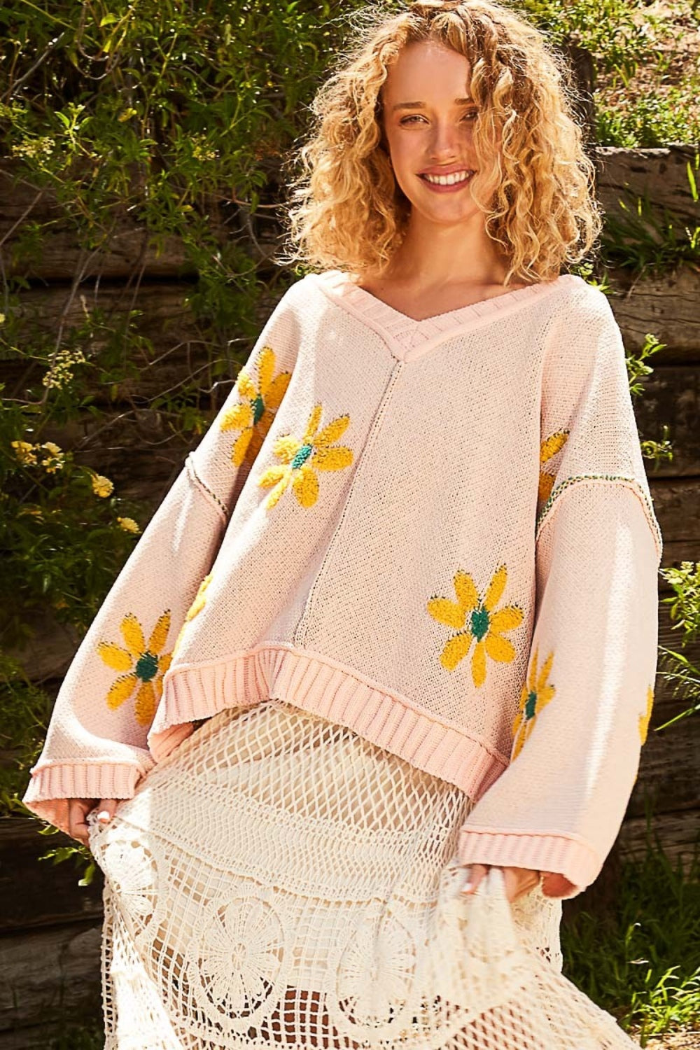 Amelia | Floral chenille V-neck sweater