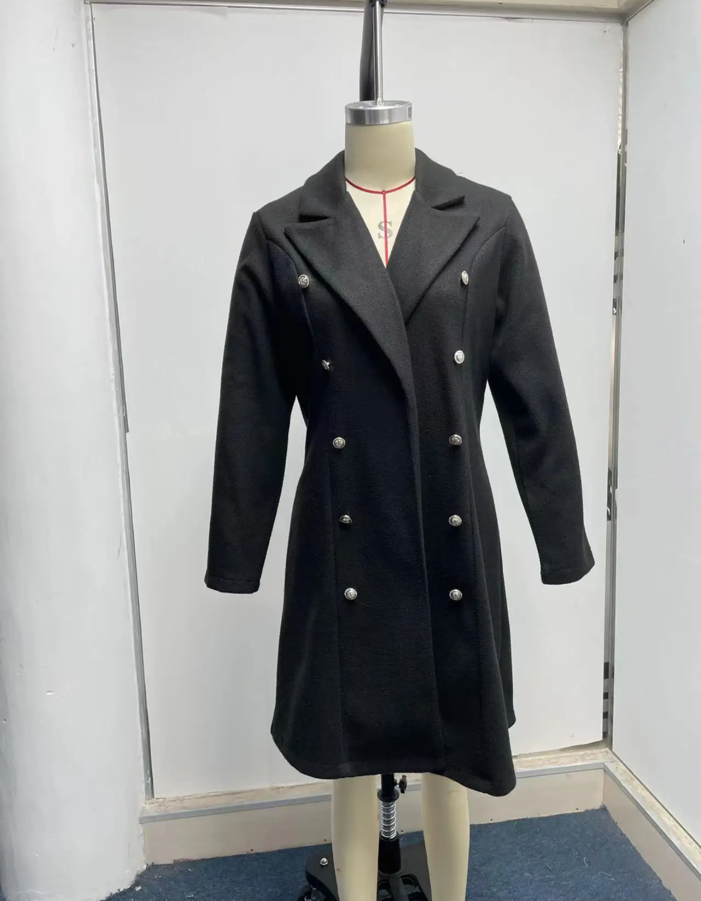 Hilda | Elegant and casual winter garment