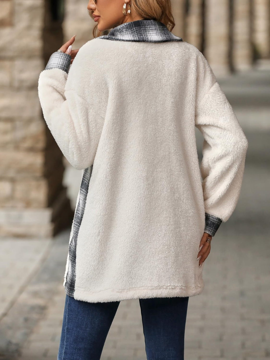 Marta | Checked buttoned fluffy outerwear with long sleeves