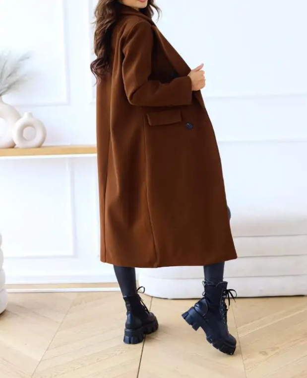 Soledad | Classic and elegant winter garment.