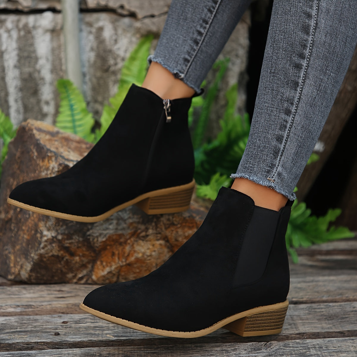 Katherine | Supportive and modern orthopedic boots.