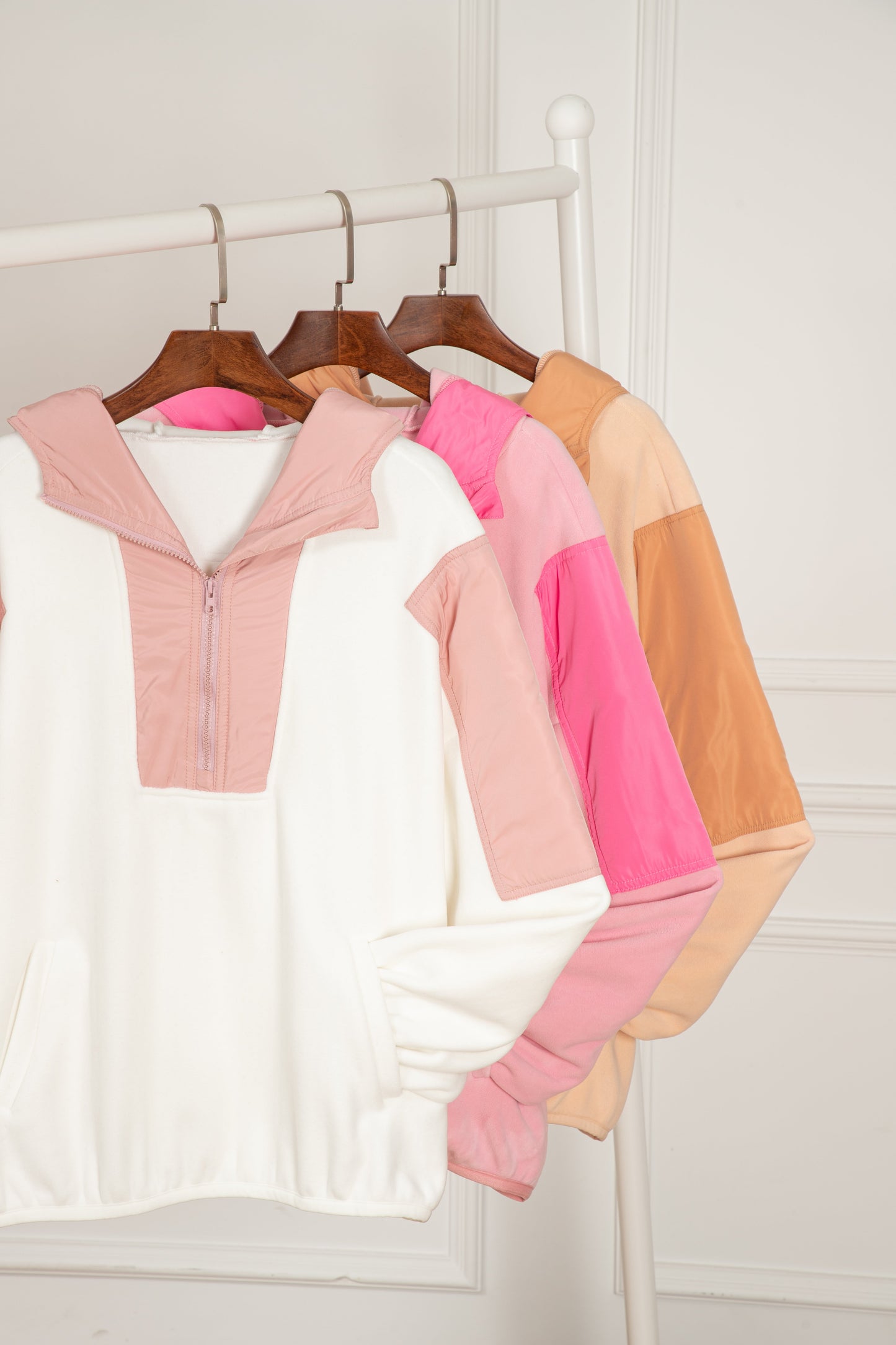 Paulina| Modern and comfortable winter hoodie