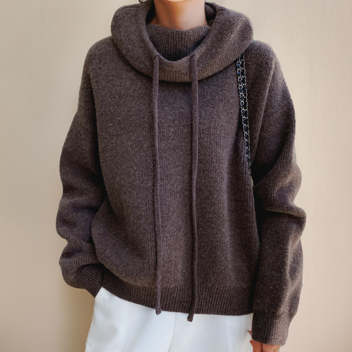 Lia - Elegant High Neck Sweater