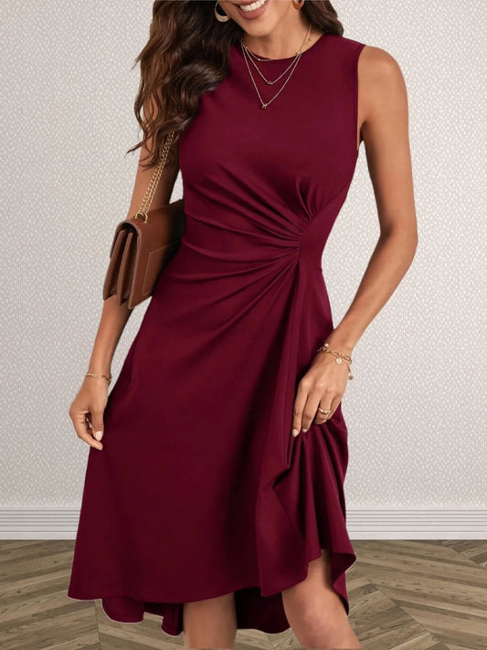 Caroline® | Elegant Sleeveless Dress With Round Neck And Gathered Detail