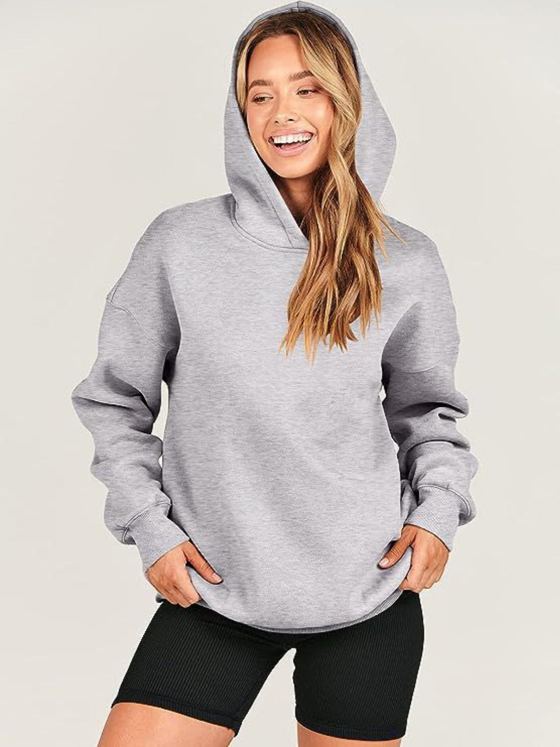 Monica | Long-sleeved hoodie with dropped shoulders