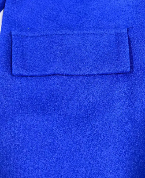 Soledad | Classic and elegant winter garment.