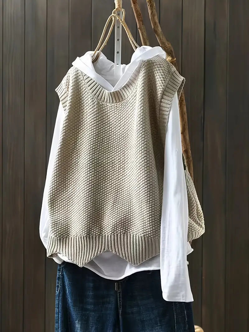 Fabiola | Simple and stylish winter sweater