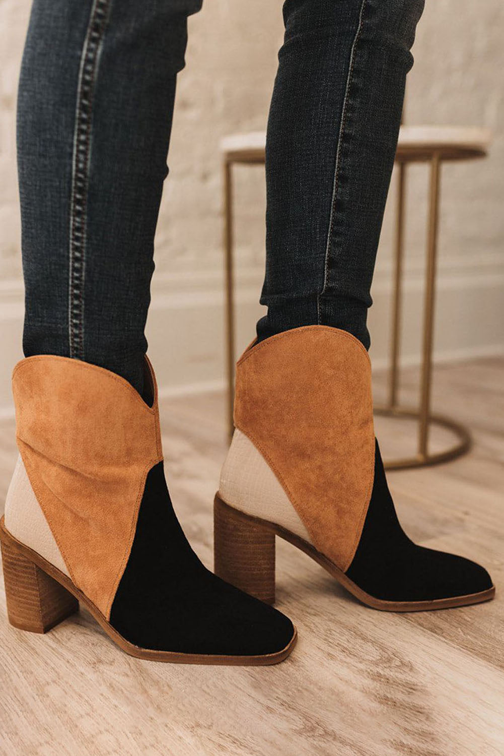 Lorena | Sleek and supportive orthopedic footwear