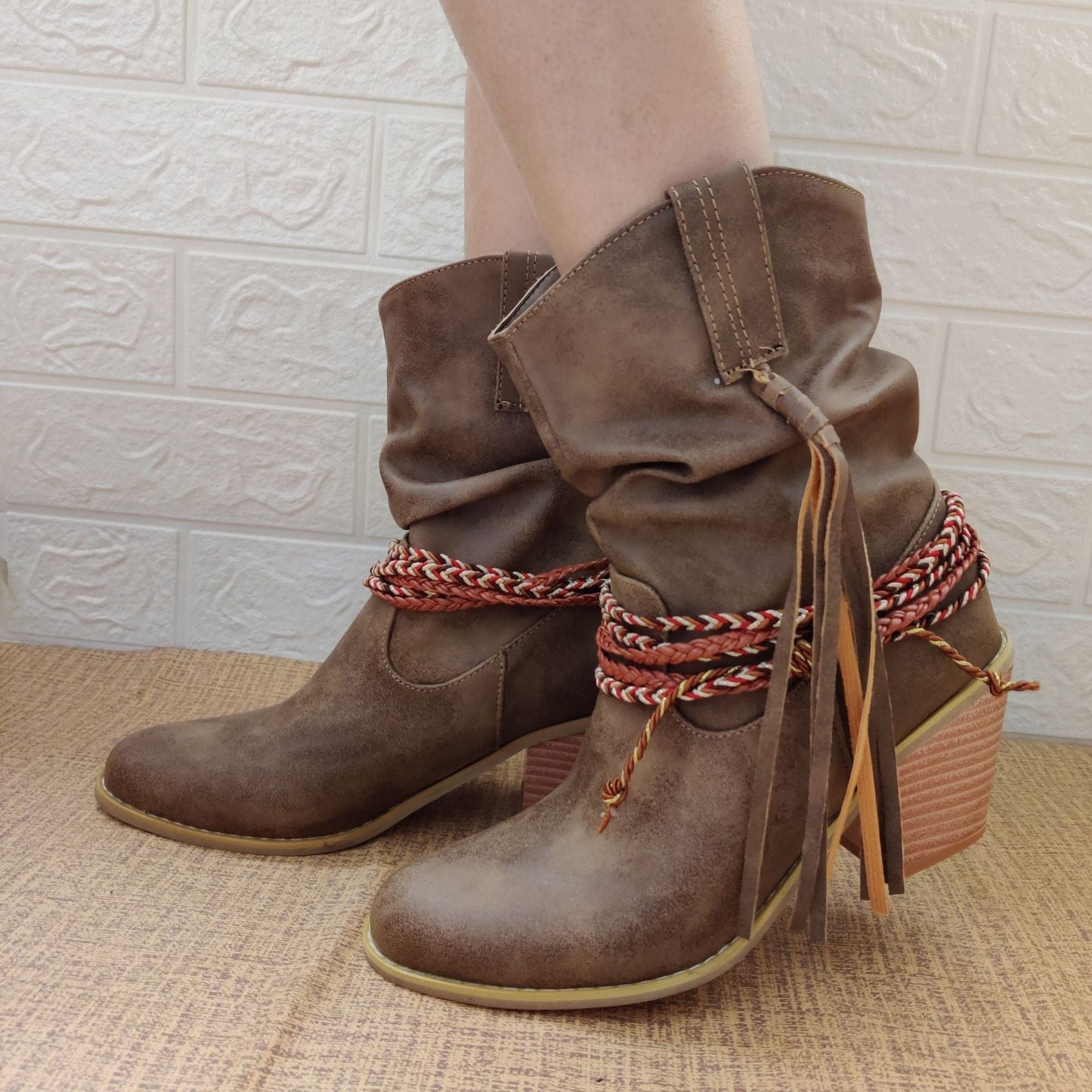 Alma | Sleek and supportive orthopedic boots