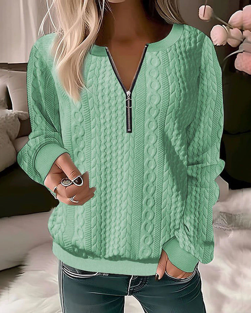 Lucrecia® | Timeless and stylish winter sweater