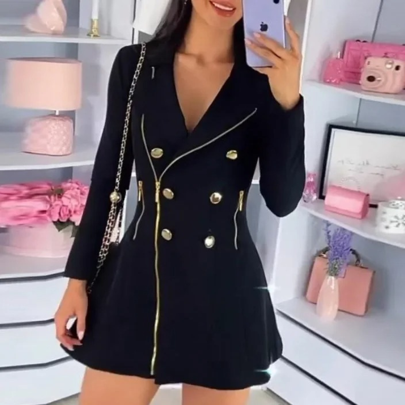 Monica | Classic and elegant winter garment