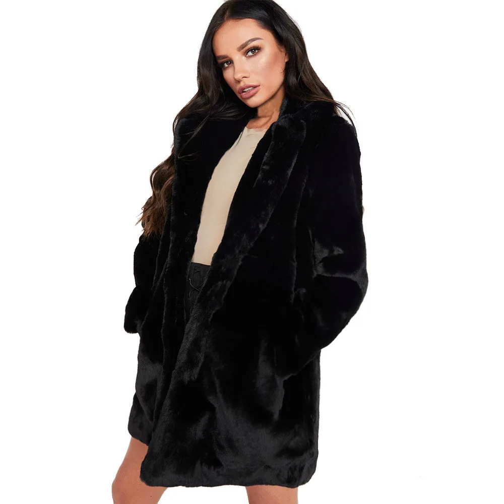 Ursula® | Modern and minimalist winter garment.