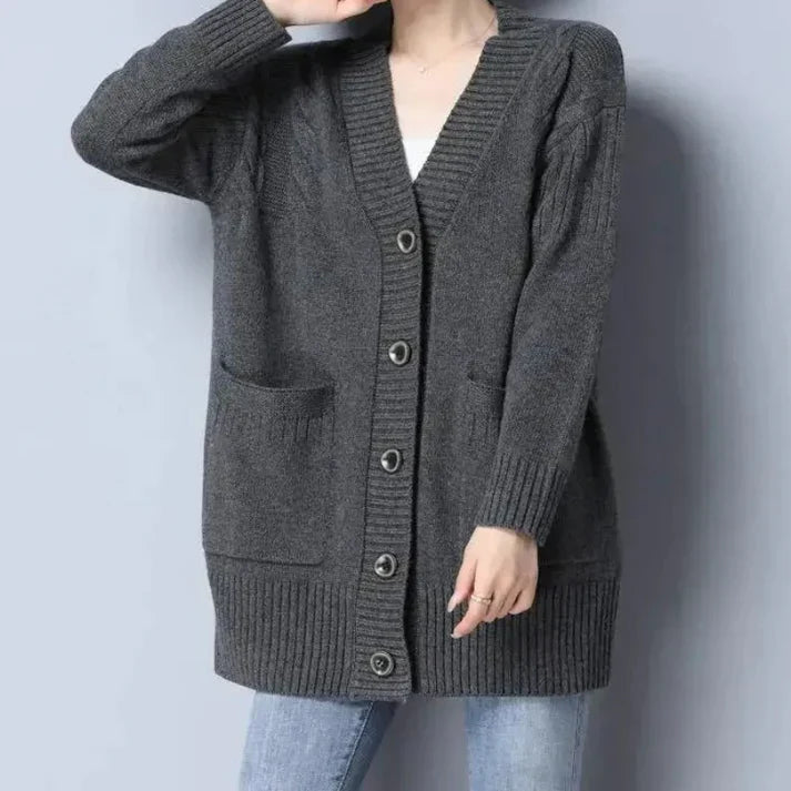 Samanta | Fashionable and effortless winter cardigan