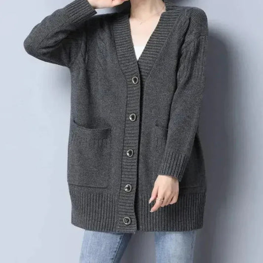 Samanta | Fashionable and effortless winter cardigan