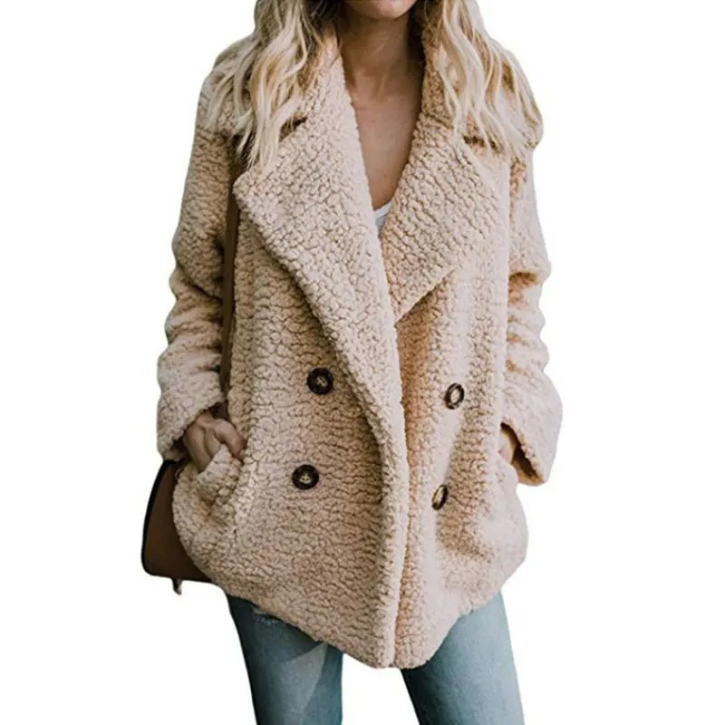 Amira | Casual and elegant winter garment.