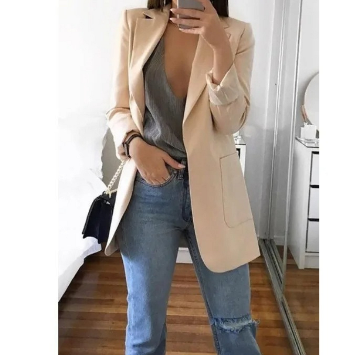 Camila | Fashionable and effortless winter garment