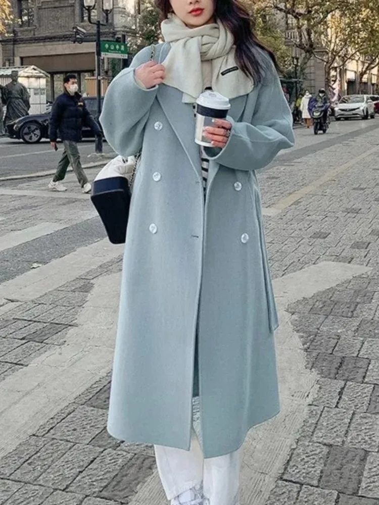 Liliana | Elegant and versatile winter garment