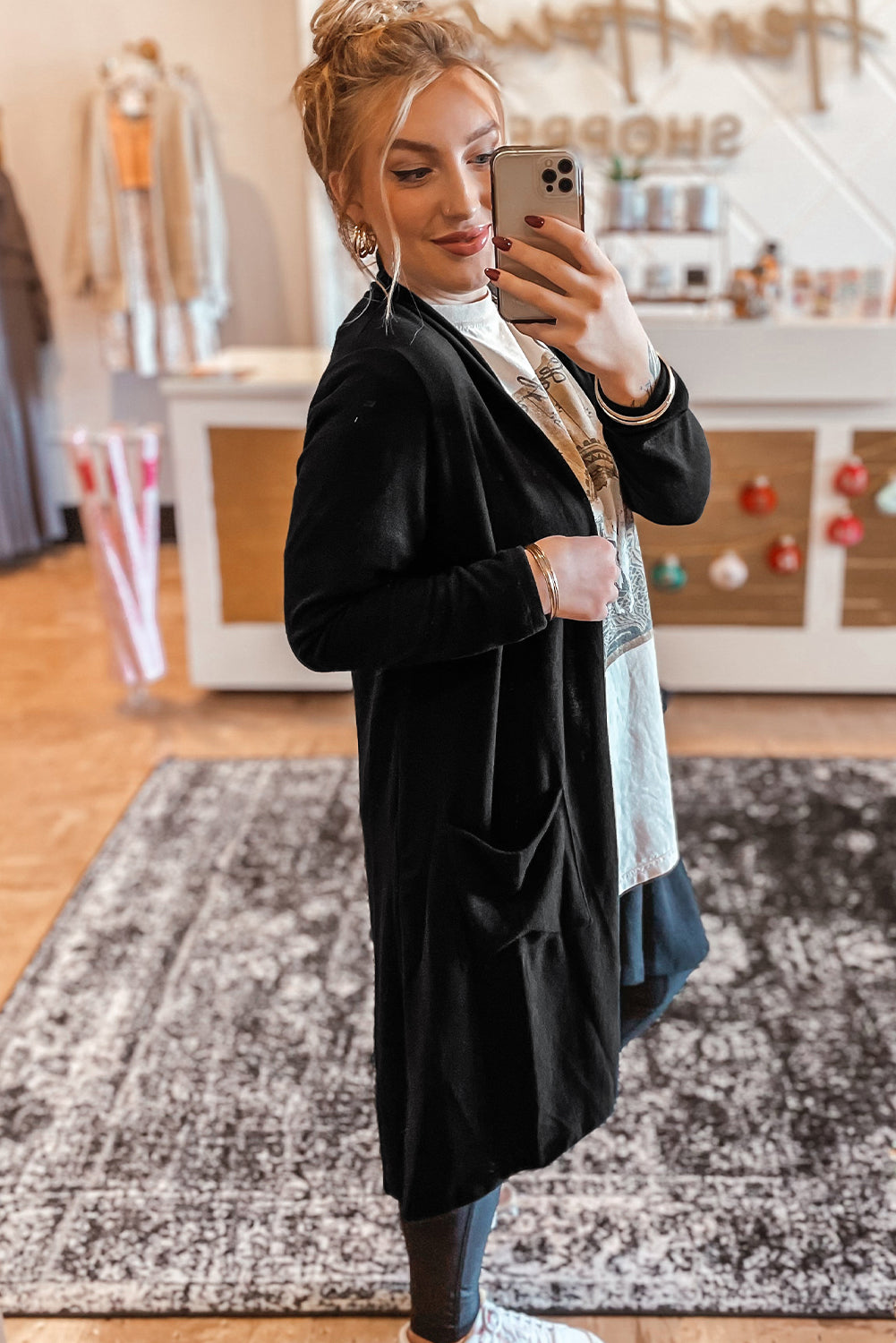 Marcela | Classic and elegant winter cardigan