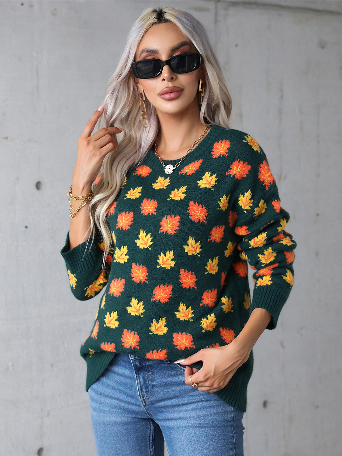 Araceli | Maple leaf long sleeve crew neck sweater