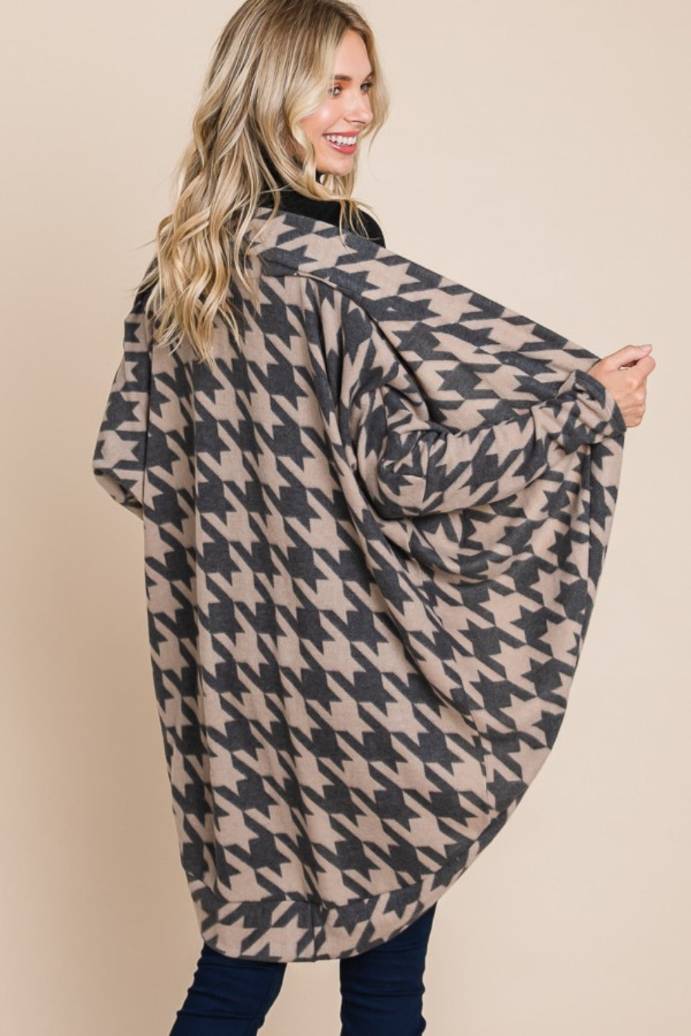 Mariana | Open front houndstooth cardigan in cocoon knit