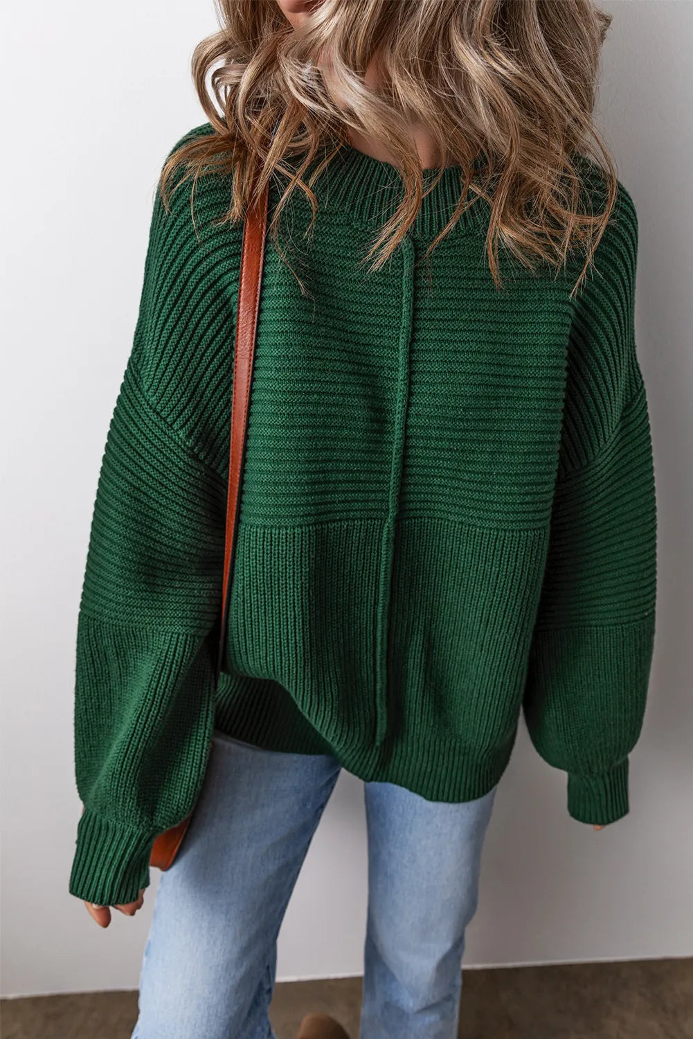 Monica | Round neck sweater with low shoulders