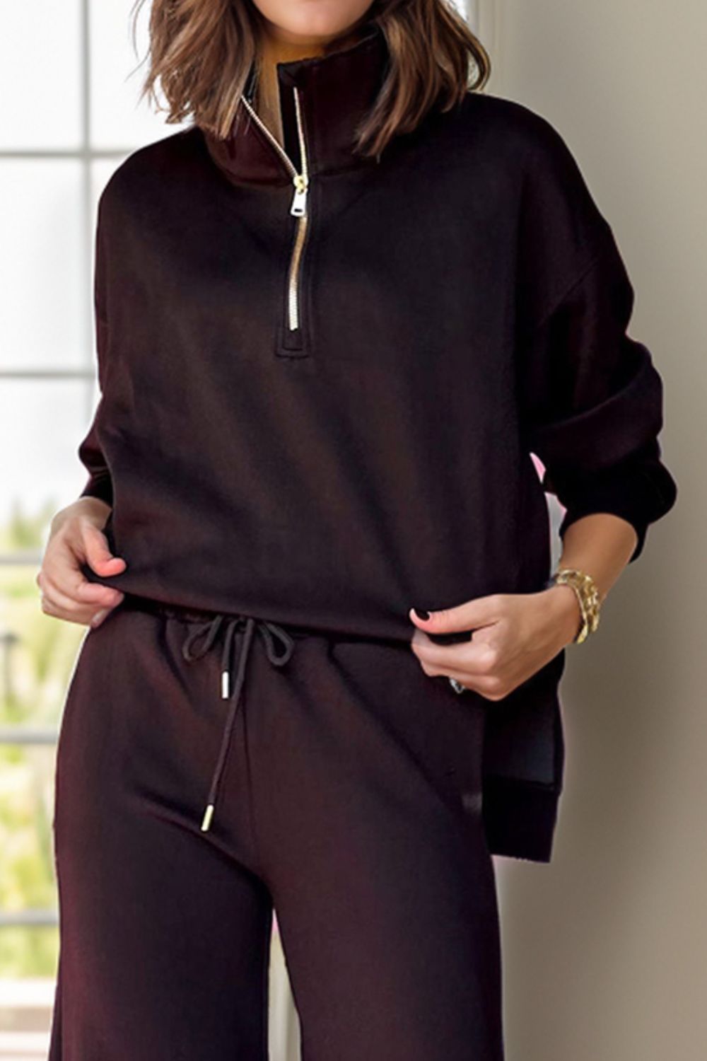 Milagros | Long sleeve top and pants set with a turtleneck and half zip