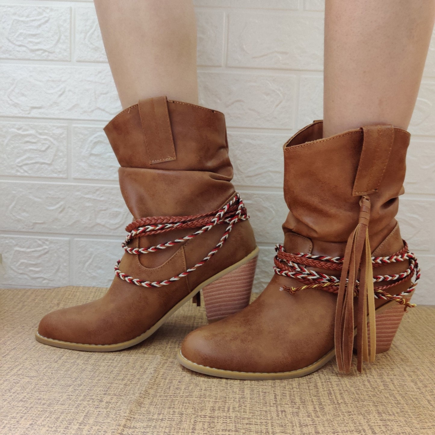 Alma | Sleek and supportive orthopedic boots