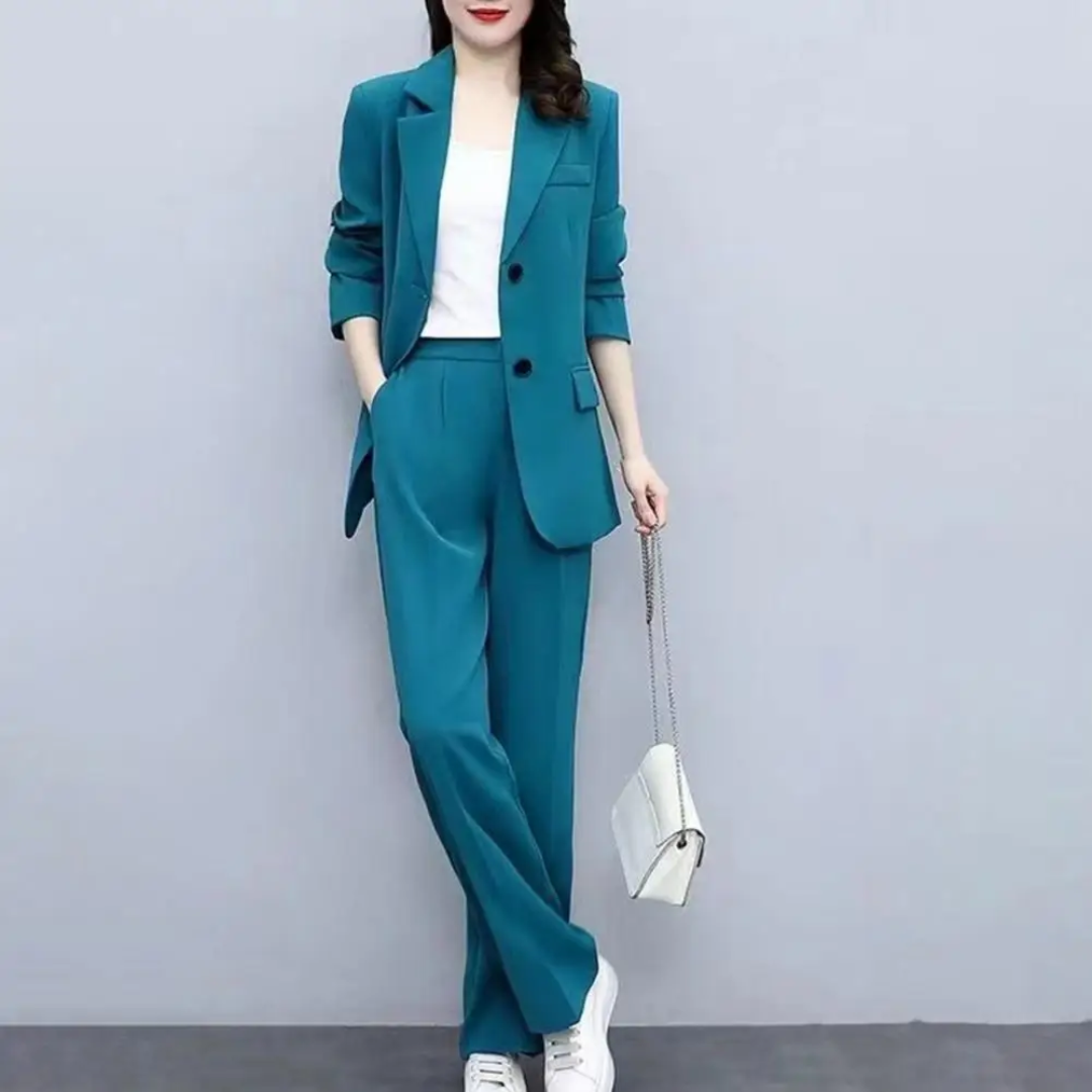 Laura | Elegant women's suit